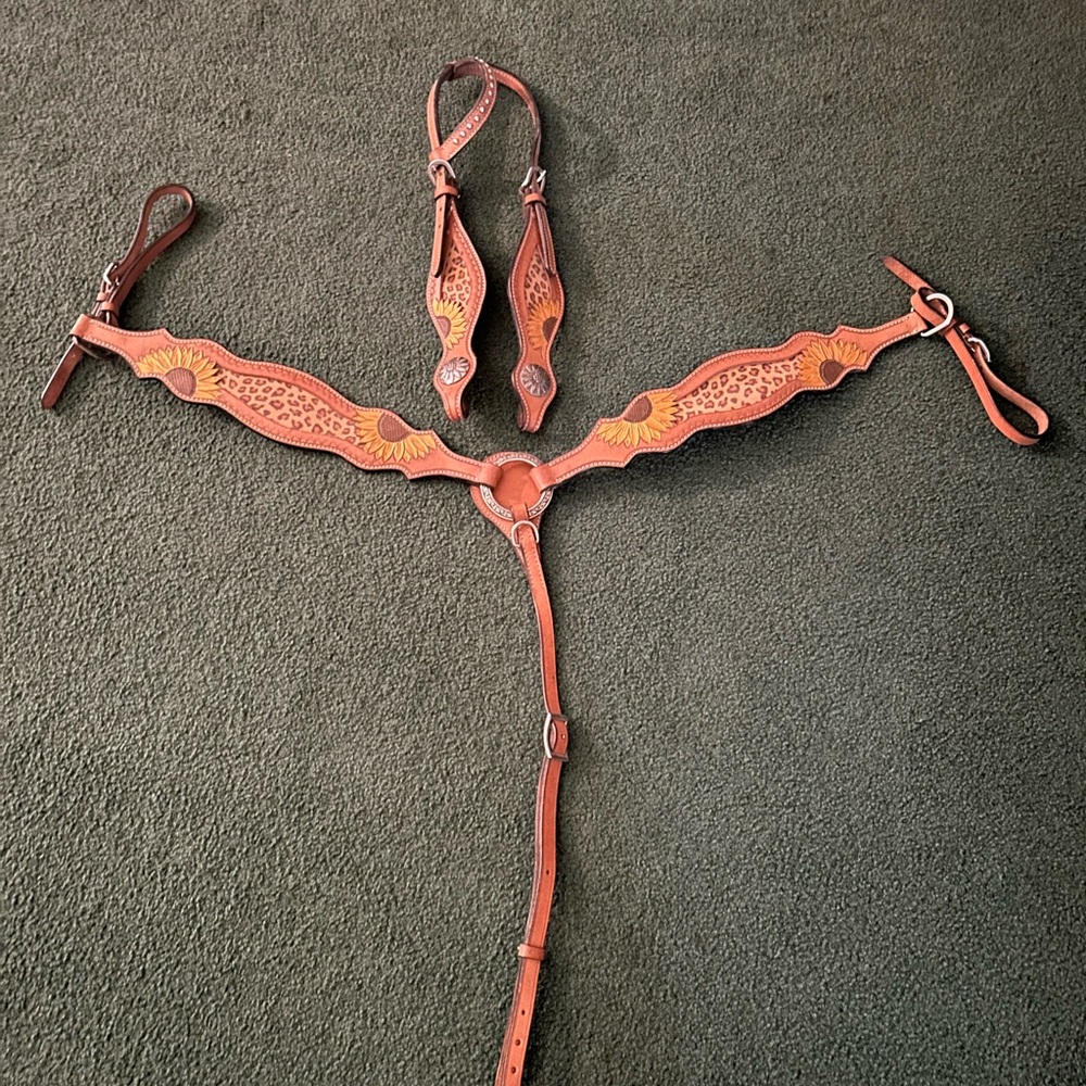 Sunflower Leather Horse Tack Set